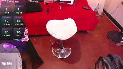 ailyn_rouss live cam on Cam4