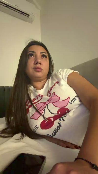 airam22 live cam on Cam4