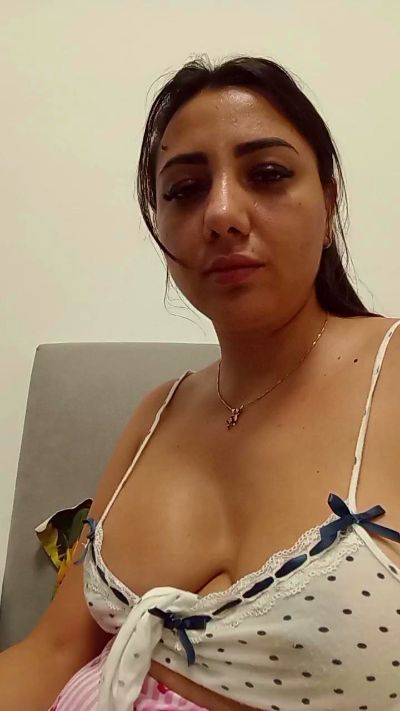 airam22 live cam on Cam4