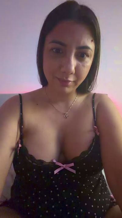airam22 live cam on Cam4