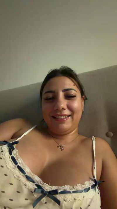 airam22 live cam on Cam4