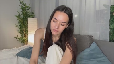 aisha_eilish live cam on Cam4