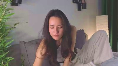 aisha_eilish live cam on Cam4