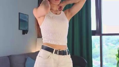 aisha_eilish live cam on Cam4