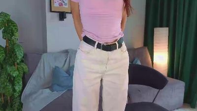 aisha_eilish live cam on Cam4