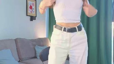 aisha_eilish live cam on Cam4