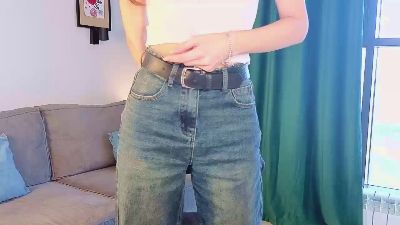aisha_eilish live cam on Cam4