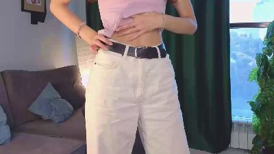 aisha_eilish live cam on Cam4