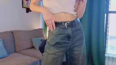 aisha_eilish live cam on Cam4