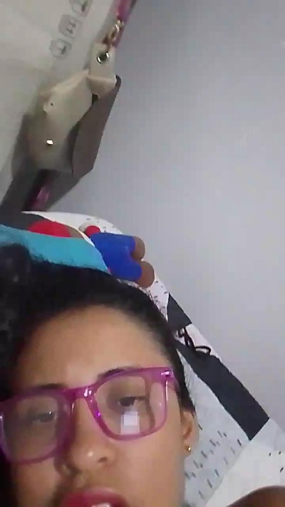 aisha_koswell33 live cam on Cam4