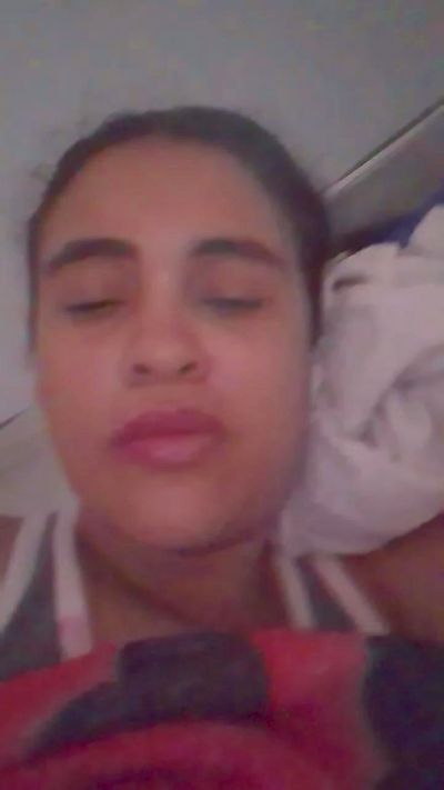 aisha_koswell33 live cam on Cam4