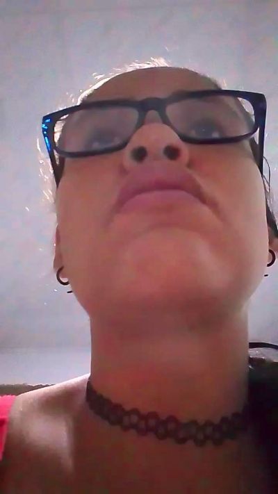 aisha_koswell33 live cam on Cam4
