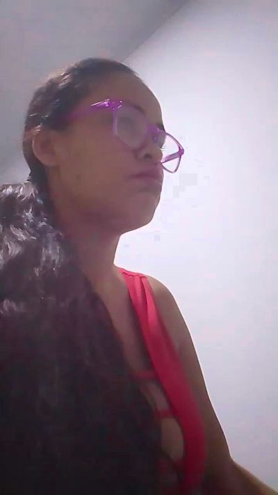 aisha_koswell33 live cam on Cam4