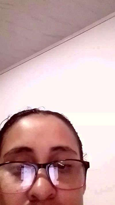 aisha_koswell33 live cam on Cam4