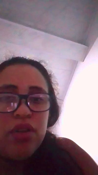 aisha_koswell33 live cam on Cam4