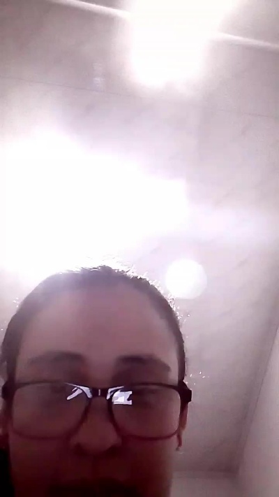 aisha_koswell33 live cam on Cam4