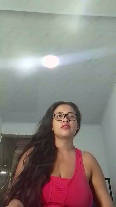 aisha_koswell33 live cam on Cam4