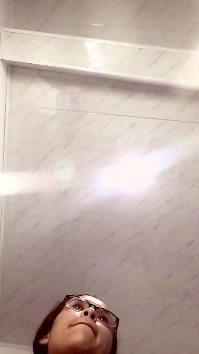 aisha_koswell33 live cam on Cam4