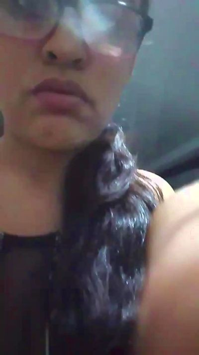 aisha_koswell33 live cam on Cam4
