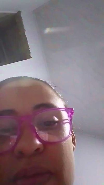 aisha_koswell33 live cam on Cam4