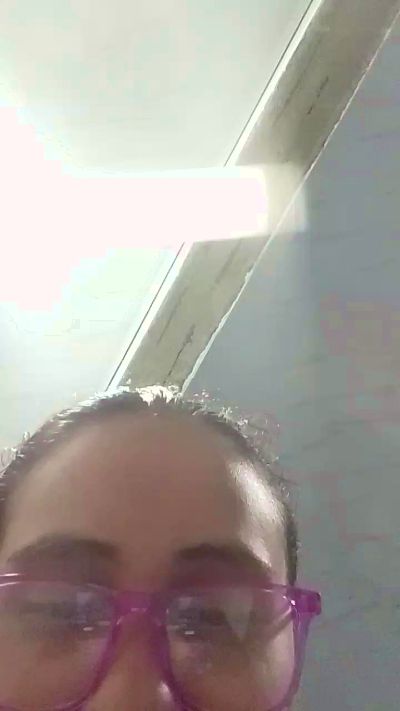 aisha_koswell33 live cam on Cam4