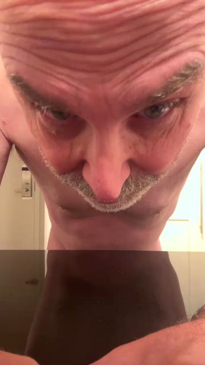 ajtop_fun live cam on Cam4