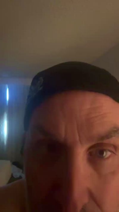 ajtop_fun live cam on Cam4