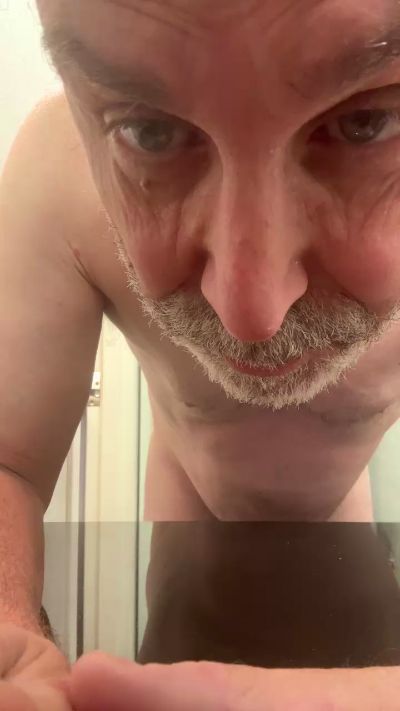 ajtop_fun live cam on Cam4