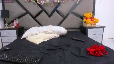 akiralovee live cam on Cam4