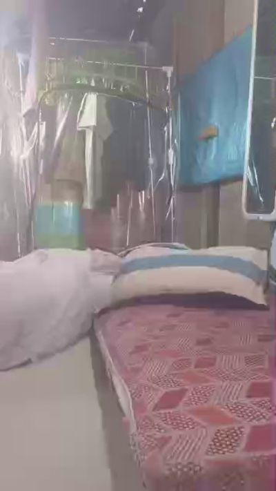 akjhun09 live cam on Cam4