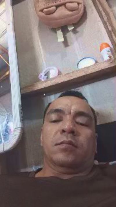 akjhun09 live cam on Cam4