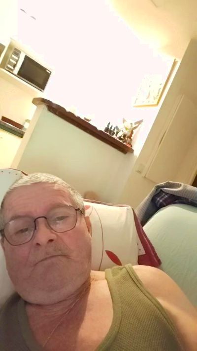 alain250 live cam on Cam4