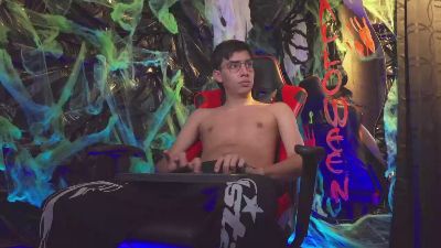 alan_boy01 live cam on Cam4