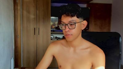alan_scot8 live cam on Cam4