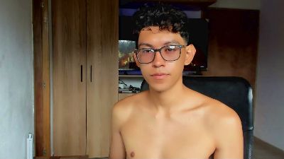 alan_scot8 live cam on Cam4