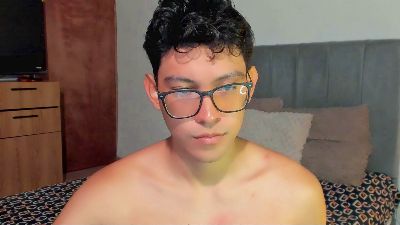alan_scot8 live cam on Cam4