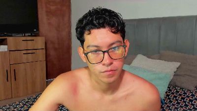 alan_scot8 live cam on Cam4