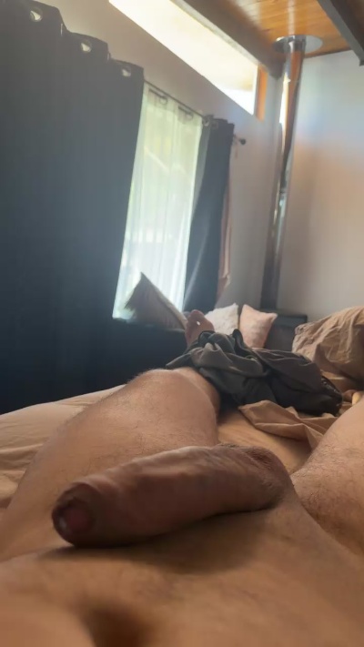 alanbob588 live cam on Cam4