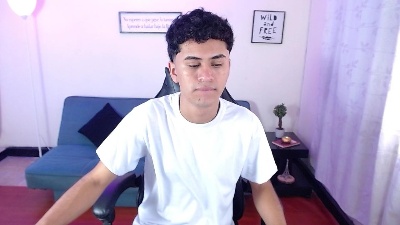 alancum7 live cam on Cam4