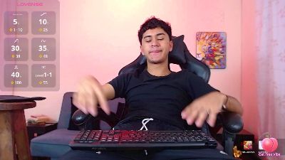 alancum7 live cam on Cam4