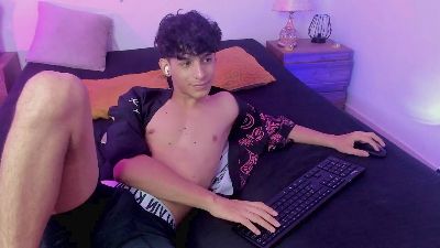 alazbel8 live cam on Cam4