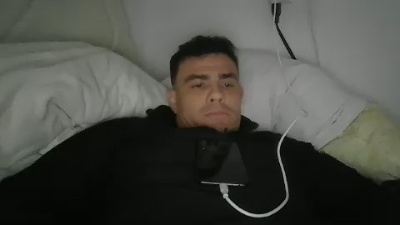 alberto3023 live cam on Cam4