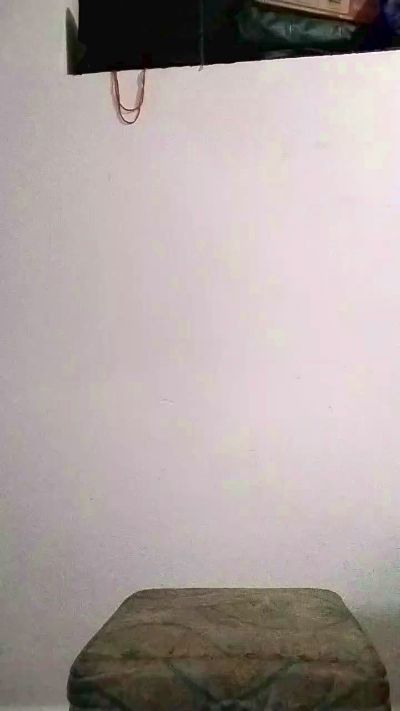 alberto3182 live cam on Cam4
