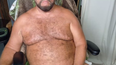 albertoo40 live cam on Cam4