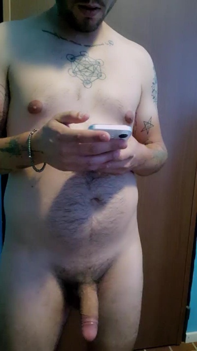 ale1717 live cam on Cam4