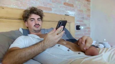 alebi92 live cam on Cam4