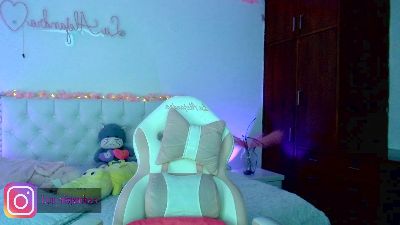 alee_lenoxxx live cam on Cam4