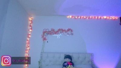 alee_lenoxxx live cam on Cam4