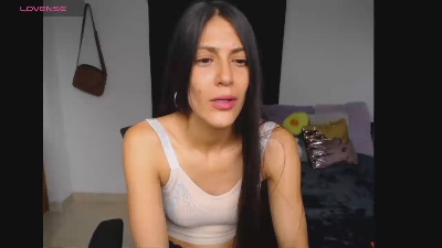 aleja2020 live cam on Cam4