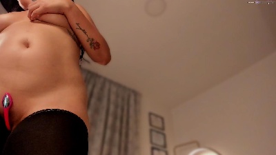 alejaevans live cam on Cam4